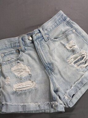 Aeropostale High-Rise Denim Mom Shorts 100% Cotton‎ Light Blue Size 2